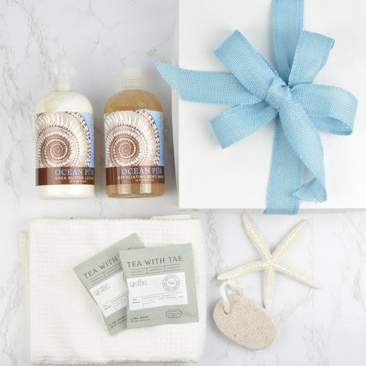 Beach Relaxation Gift Box – Coastal-inspired relaxation gift with spa items