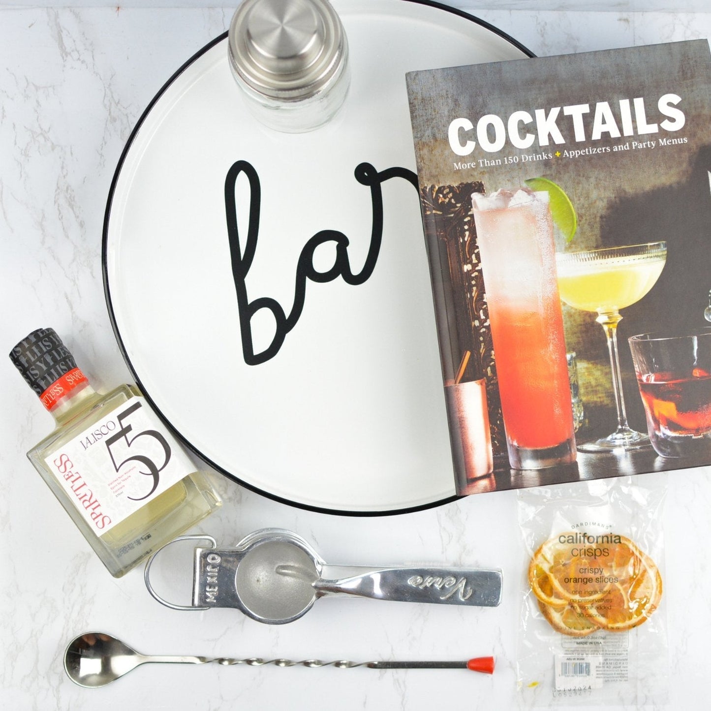 The Bar ā Cocktail-inspired gift box with mixers and gourmet pairings